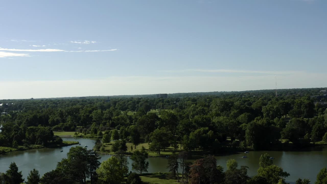 세인트루이스에서 평온을 찾으세요.