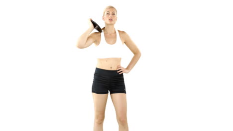 Woman-concentrated-to-throw-discus