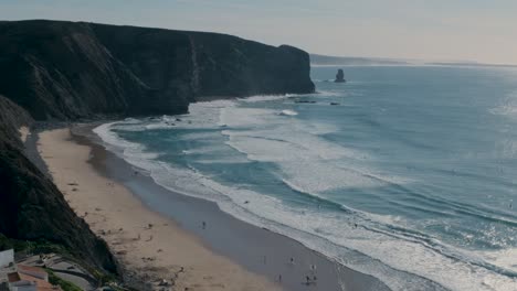 Blick-Auf-Den-Atlantik-Von-Oben-Im-Süden-Von-Portugal