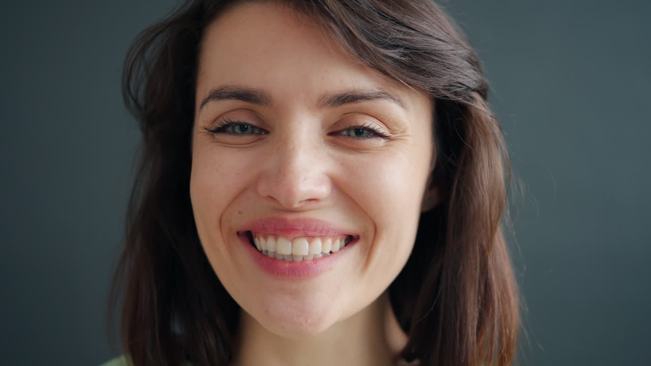 retrato de una mujer sonriente