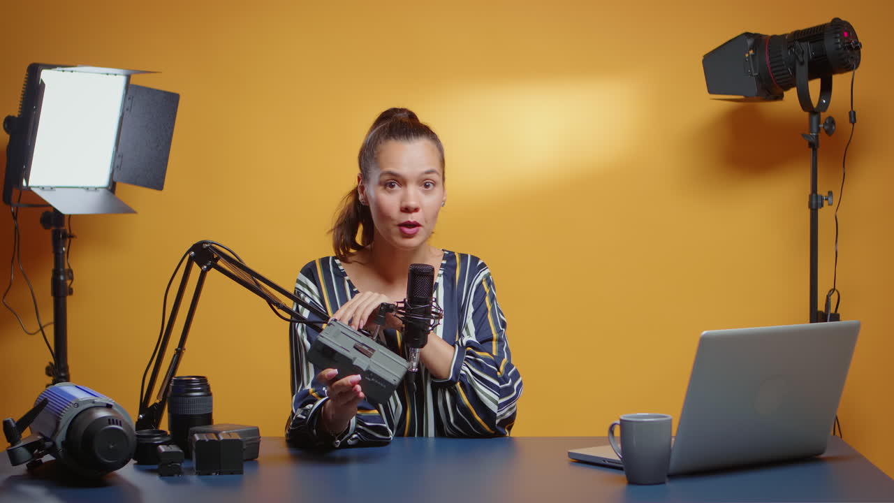 Professional V Lock battery review