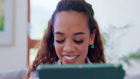 Social-media,-funny-and-woman-with-a-tablet