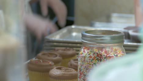 decorating cupcakes