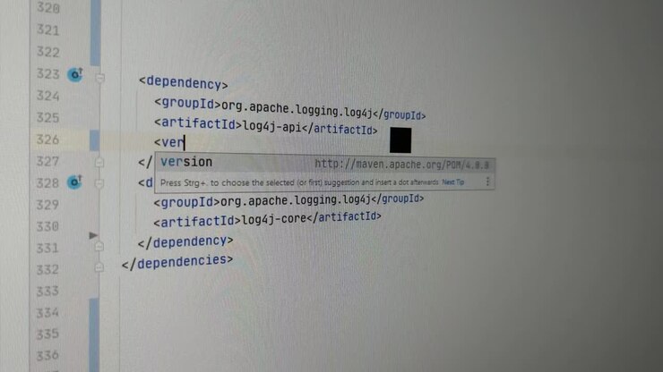 Programmør retter zero-day exploit i Log4J-fejlen med den seneste version.