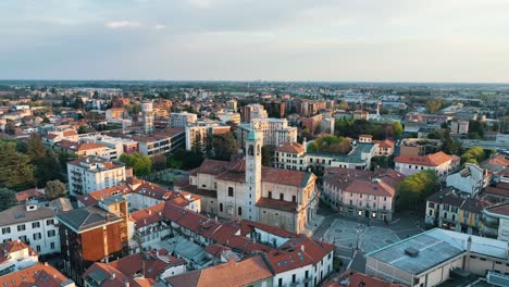 Drohnenaufnahmen-Von-Saronno,-Italien