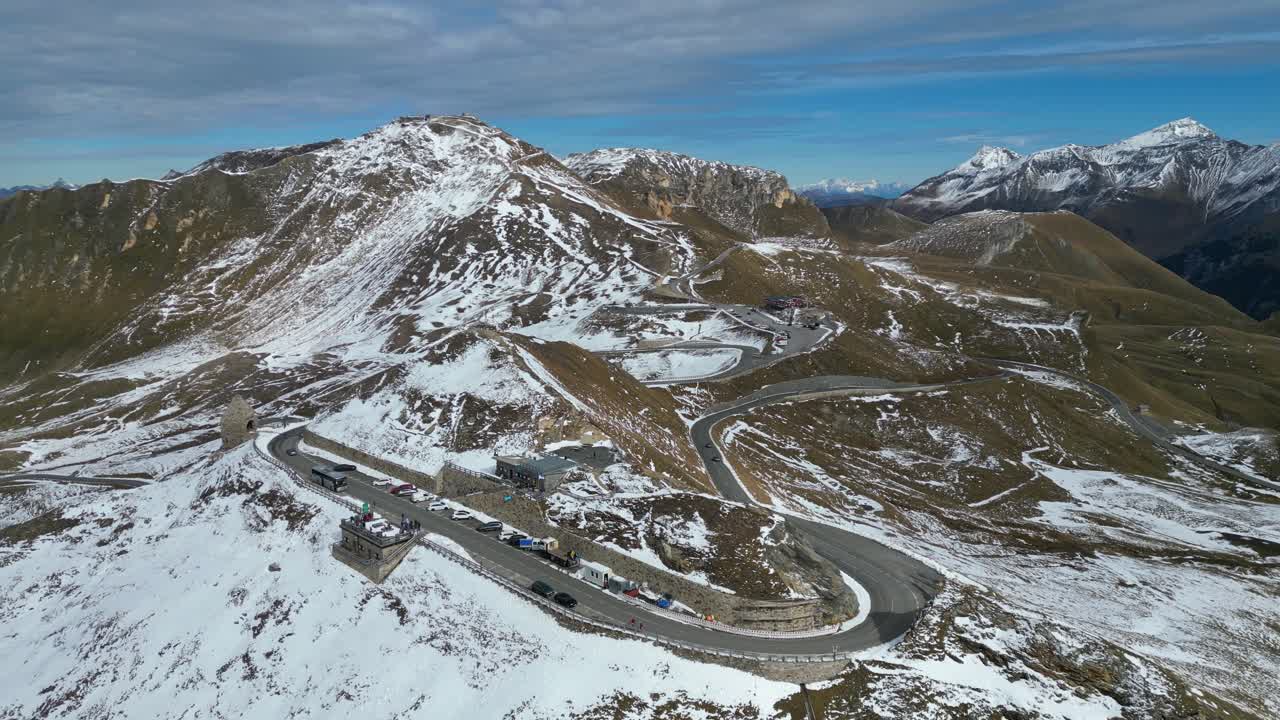 grossglockner carretera alta alpina y paso de montaña en los alpes austriacos - circunvalación aérea de 4k