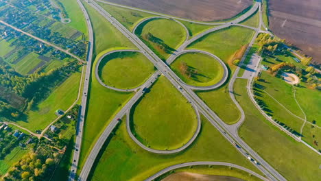 Luftaufnahme-Des-Autobahnkreuzes.-Autobahnkreuz-Aus-Der-Luft