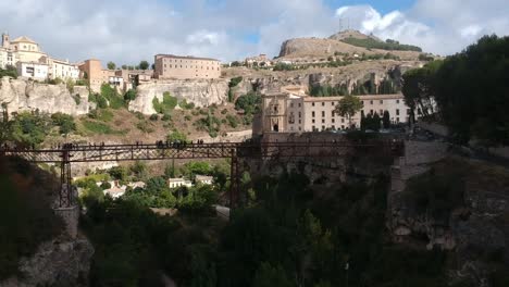 Aerial-panoramic-view-of-people-crossing-the-San