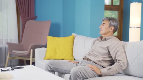 피곤하고 졸리는  ⁇ 은이.  ⁇ 은이가 잠을 자고 있어.