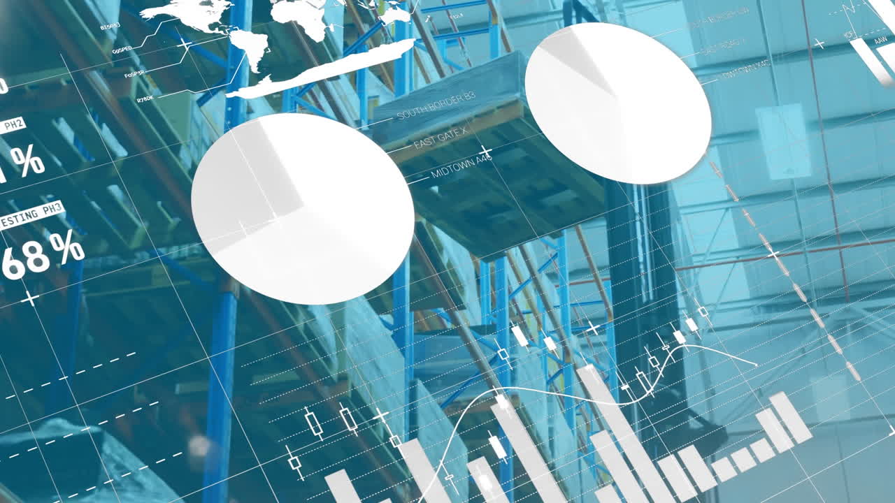 인포그래픽 인터페이스의 애니메이션, 랙에 카드보드 상자를 배치하는 포크리프트의 낮은 각도 뷰