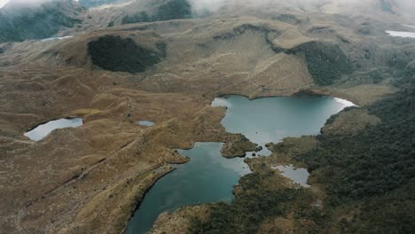 Aerial-View-Of-Laguna-Baños-In-Cayambe-Coca-Ecological-Reserve-In-Napo,-Ecuador