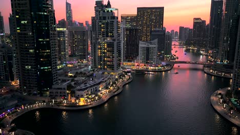 evening in dubai marina