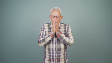 el hombre que estornuda. paciente.