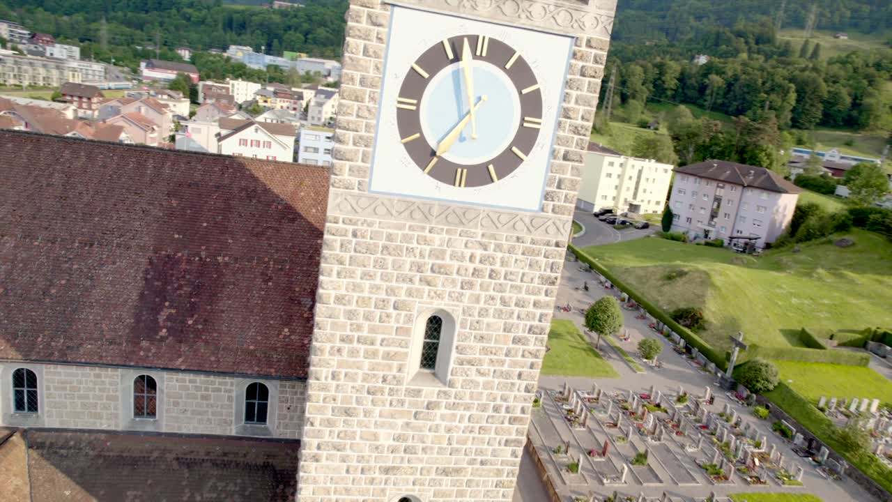 iglesia en arth, una ciudad en el distrito de schwyz en suiza