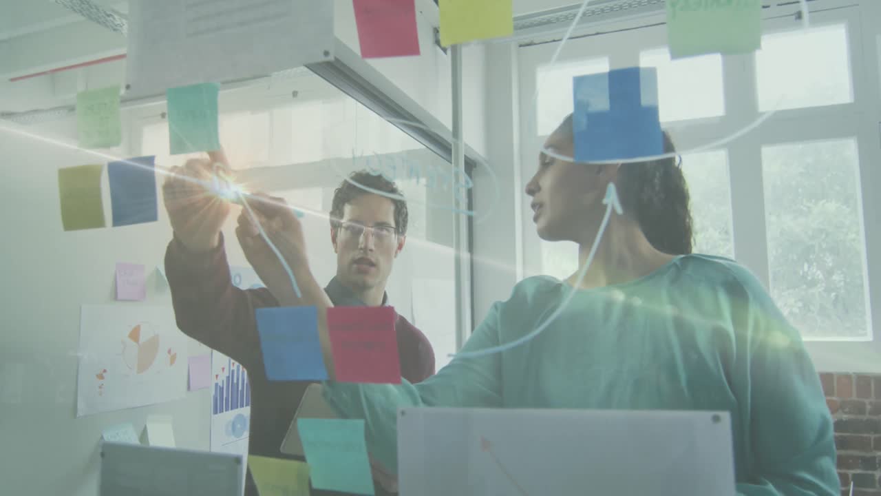 animación de una luz brillante sobre un empresario caucásico usando tecnología