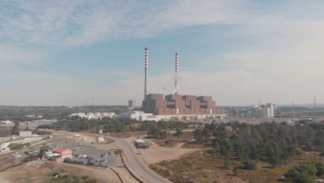 São-Torpes-power-station-generating-electricity-and-heating-the-surrounding-water