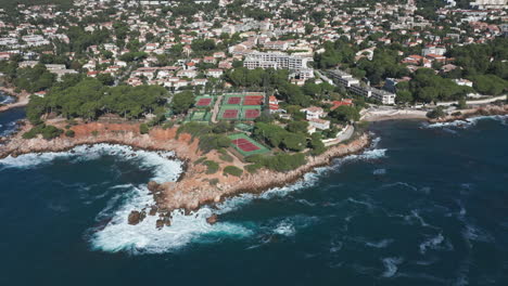 tennis club by the sea in bandol france