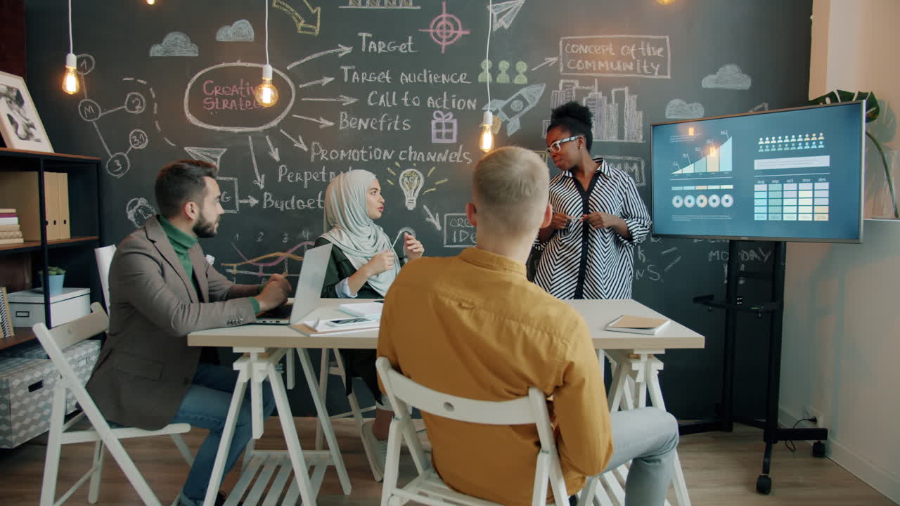 비즈니스 팀 회의 및 프레젠테이션