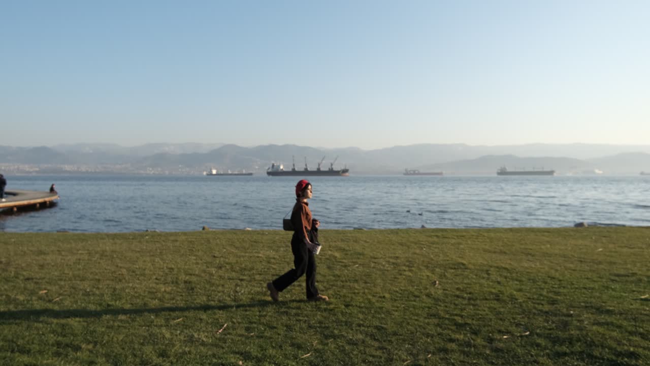 공기를 들이마시고 주차하세요