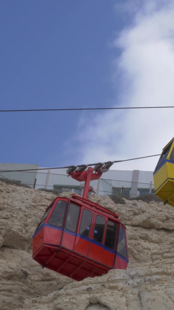 Funicolari della funivia più ripida del mondo a Rosh Hanikra