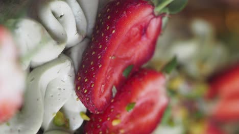 pistachio and strawberry cake