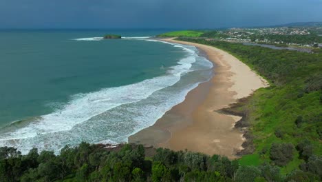 mystics waves surfing break stack rangoon island killalea minnamurra beach illawarra state park drone aerial shellharbour wollongong australia aus nsw south coast shell cove sun rain blue sky static