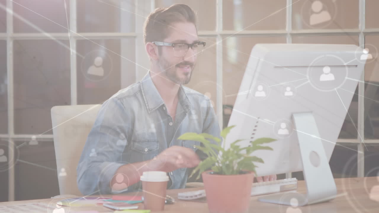 animación de la red de conexiones con iconos sobre empresario caucásico en el cargo