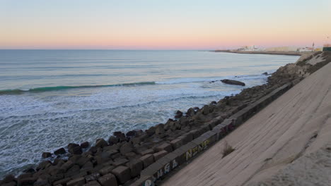 the southern promenade along avenue campo del sur in cádiz, spain