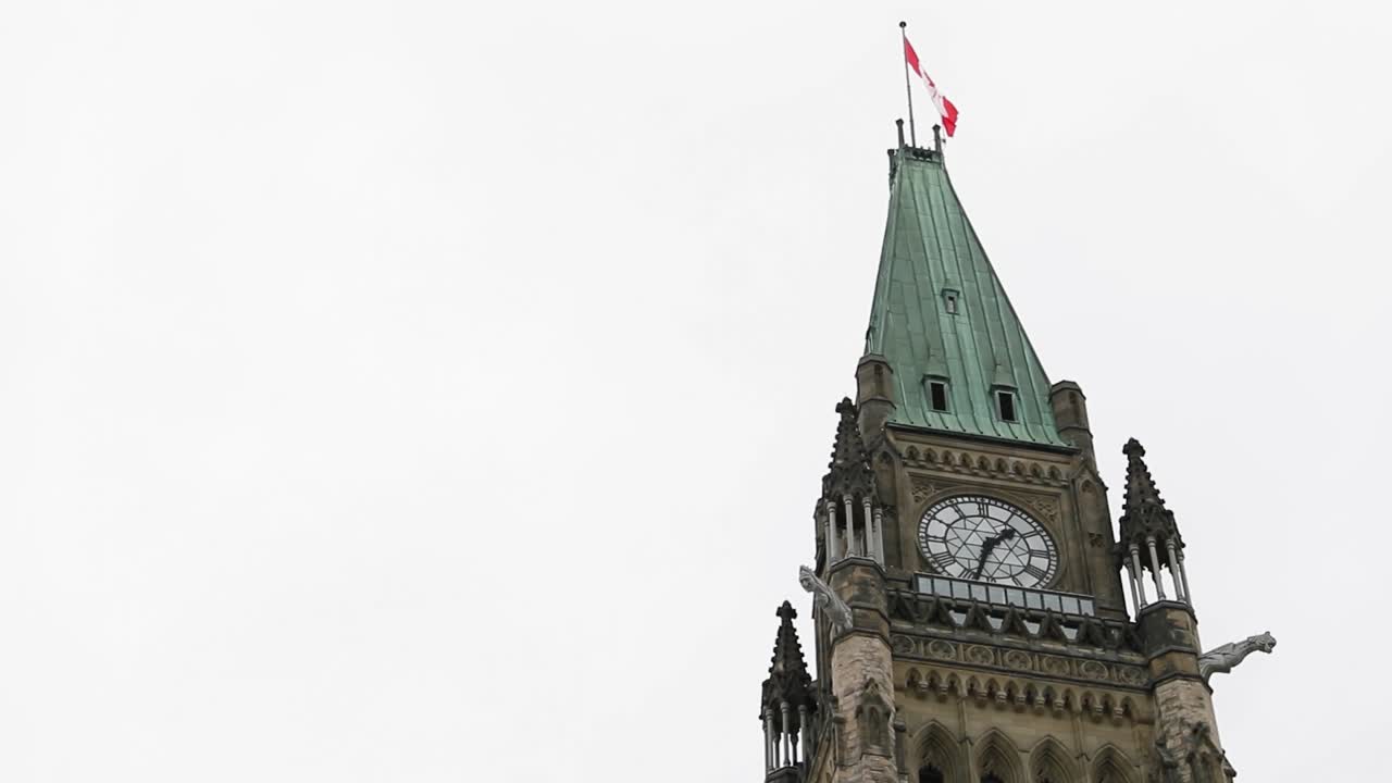 torre de la paz en la colina del parlamento en ottawa, canadá