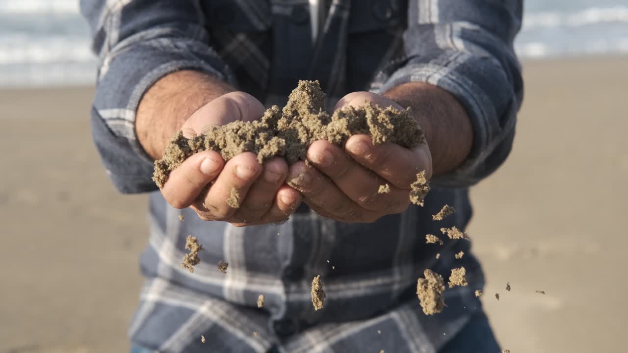 바다 모래 사람 손