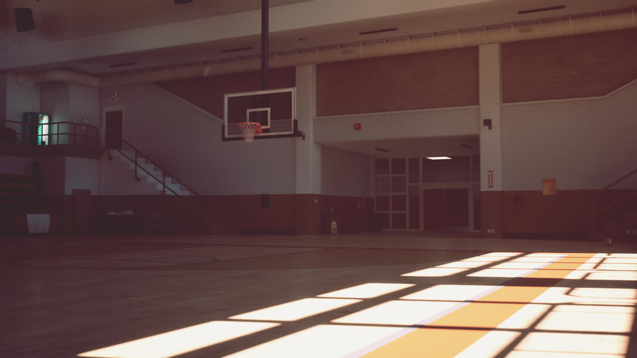 una cancha de baloncesto vacía.