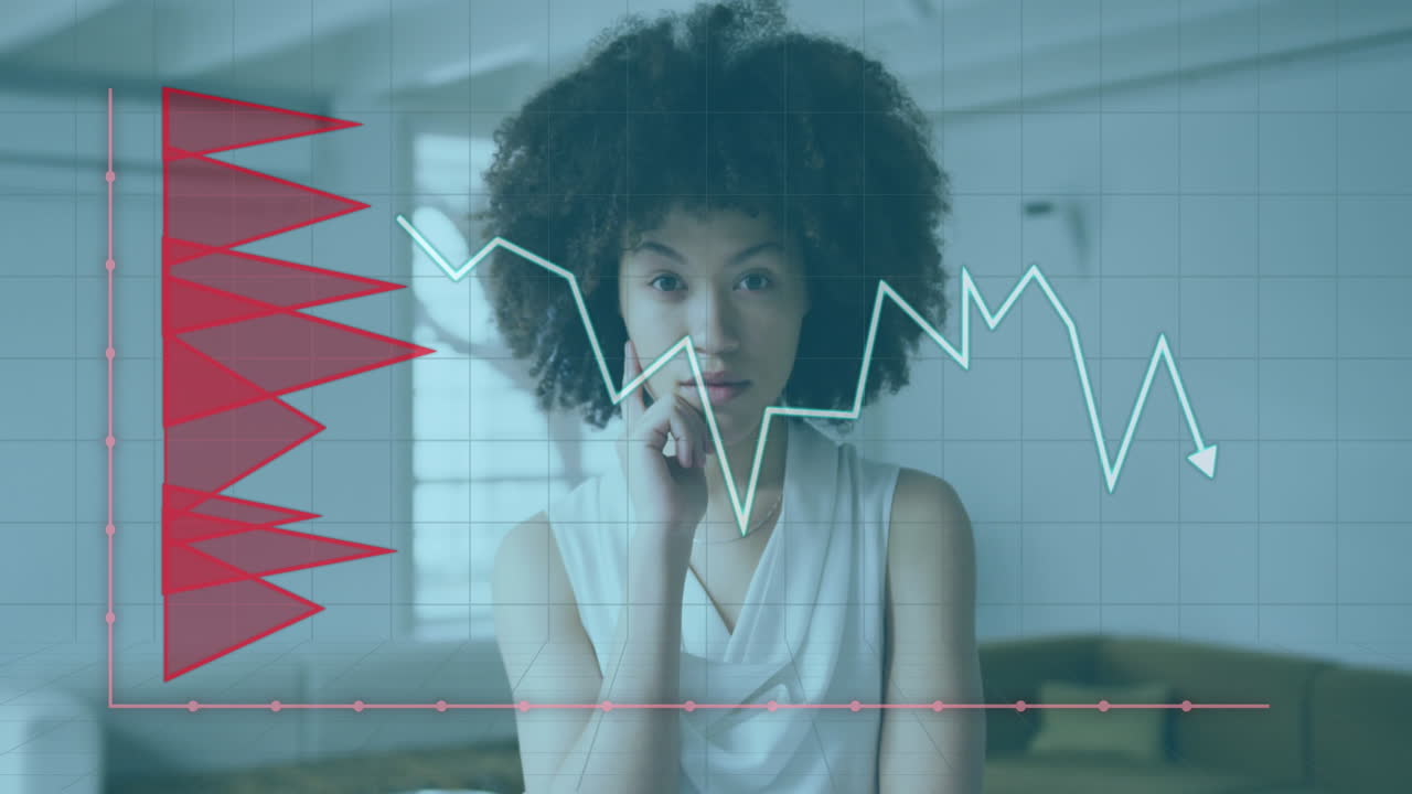 animación del procesamiento de datos estadísticos contra la reflexiva mujer de negocios afroamericana en la oficina