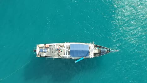 aerial view of sailing ship on the whitsundays