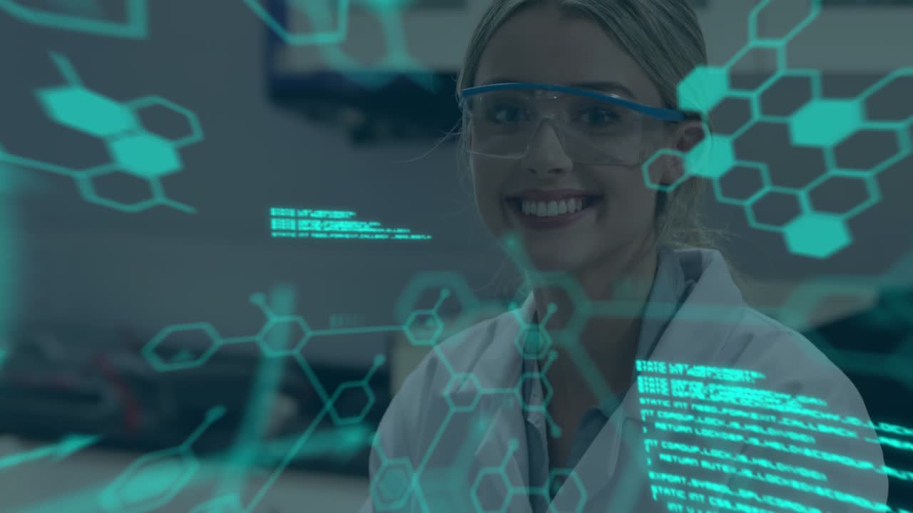 Animazione di elaborazione dati scientifici su scienziata caucasica in laboratorio