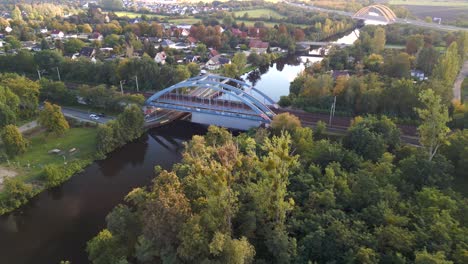puente ferroviario sobre el río