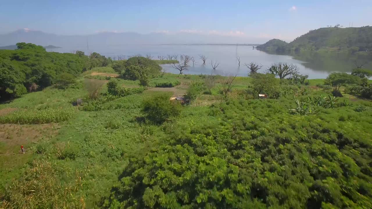 reveladora foto del lago de valencia, en venezuela