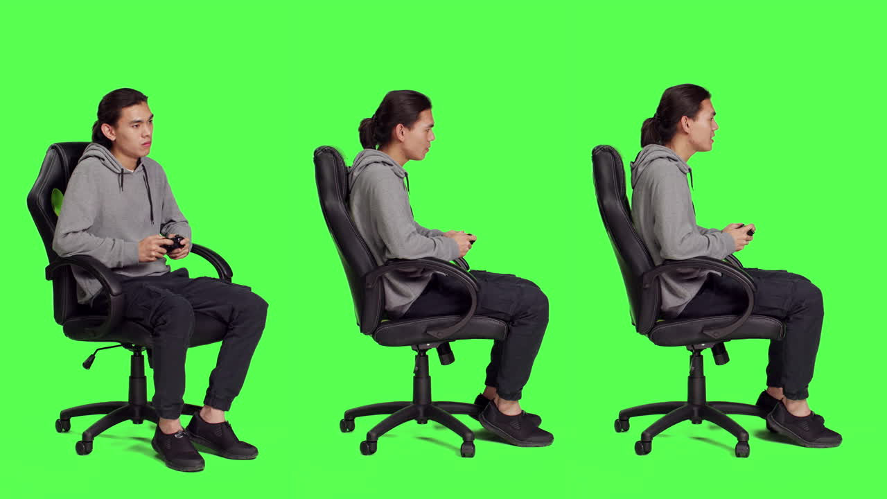 행복한 성인은 온라인 게임 플레이를 즐긴다.