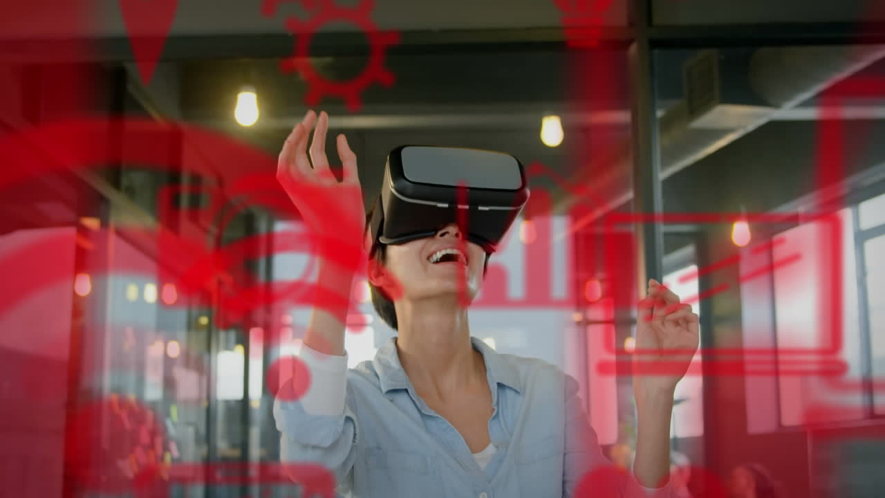 animación de iconos de las redes sociales sobre una mujer caucásica que usa auriculares vr