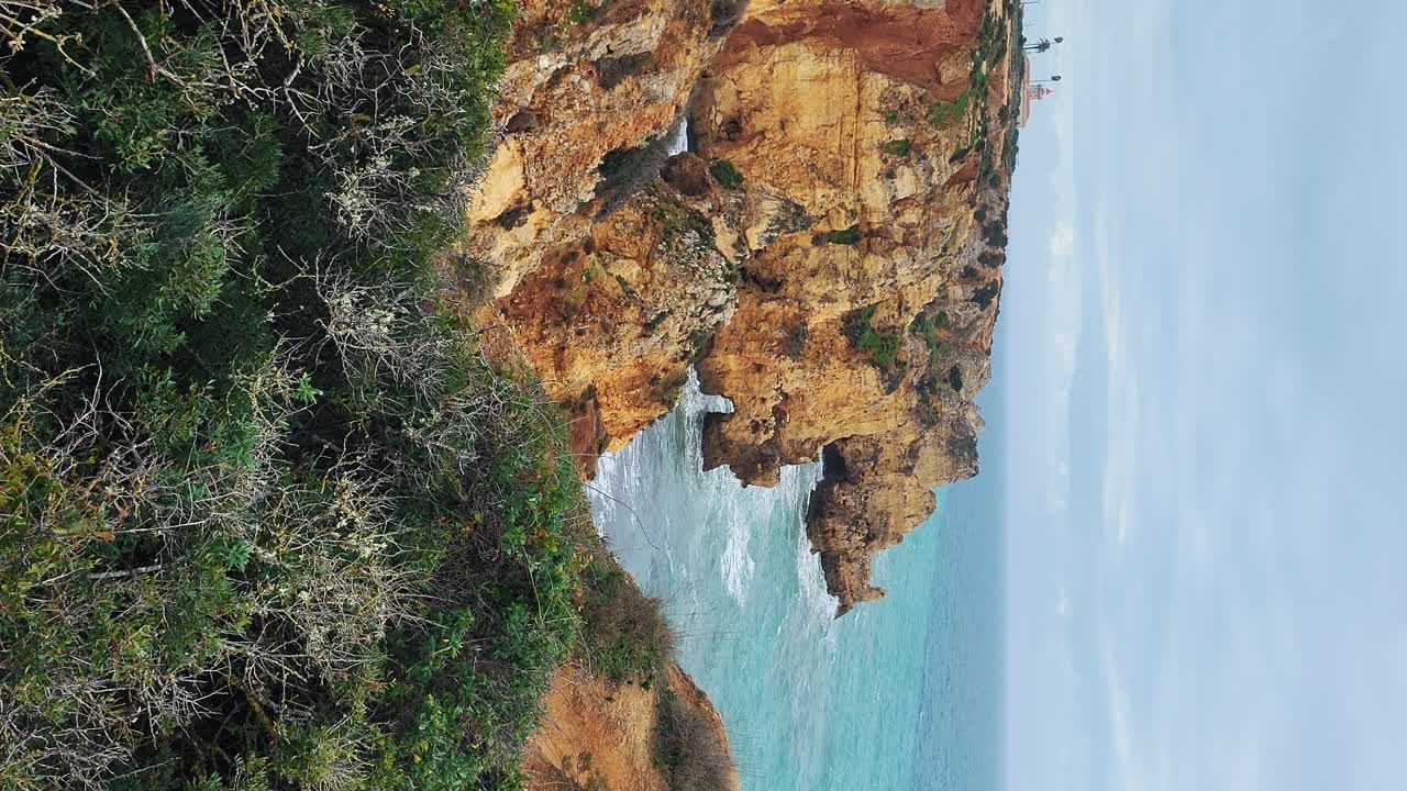 Formazioni rocciose di Ponta Da Piedade vicino a Lagos in Algarve, Portogallo
