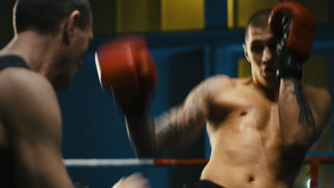 sesión de entrenamiento de boxeo