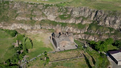 4k-High-definition-drone-video-of-the-beautiful-Saghmosavank-church--Armenia