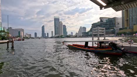 chao phraya river scene in bangkok