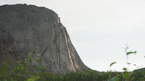 Hesten-Hiking-Route-From-Segla-Islands,-Norway