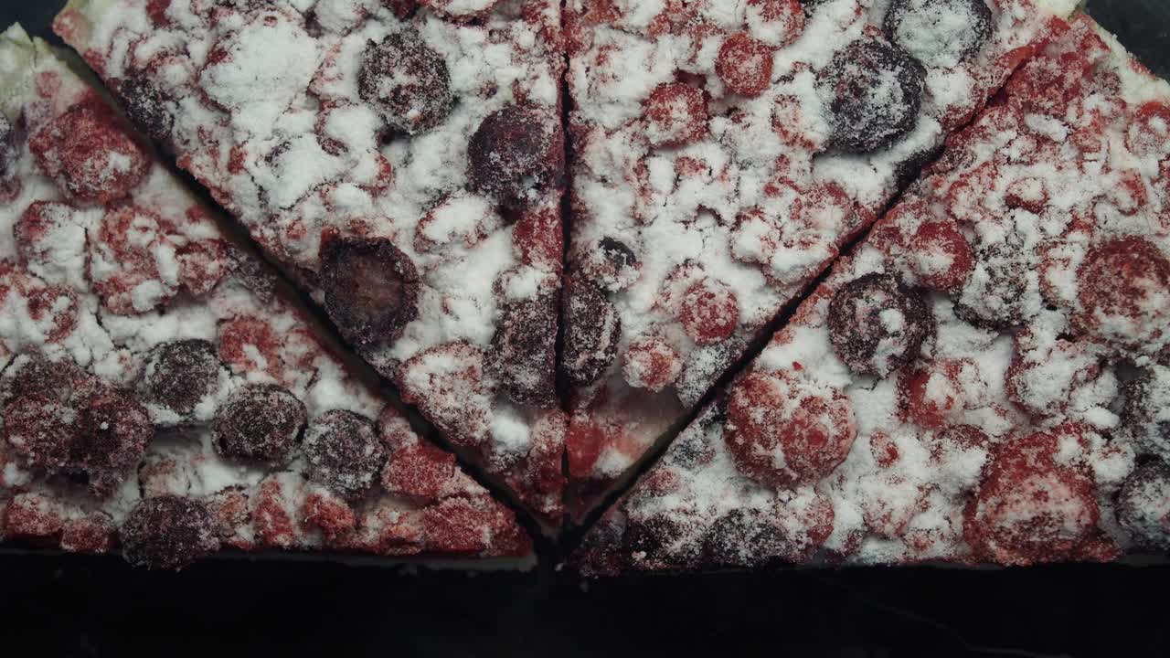 Berry Pie with Powdered Sugar