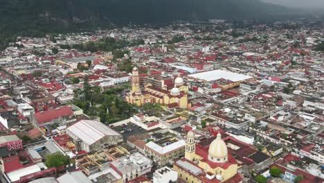 Hyperlapse-Over-A-Little-City-In-Veracruz-México-Call-Orizaba