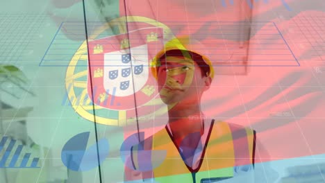 Portugal-Flagge-über-Bauarbeiter,-Der-Vor-Ort-Ein-Tablet-Verwendet.