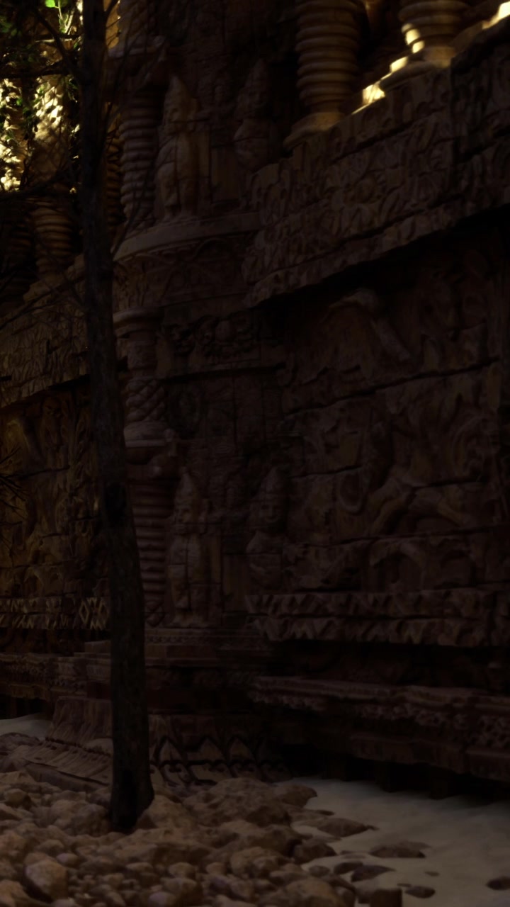 Muro di pietra intagliato con dettagli intricati in un'ambientazione di tempio ombroso.