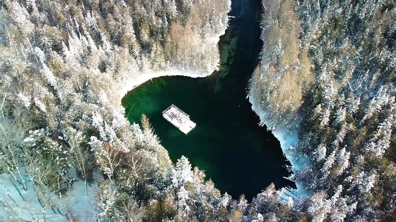 dron de resorte aéreo - kitch-iti-kipi michigan