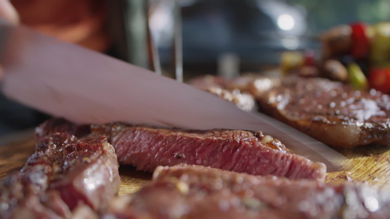 Taglio di bistecca di manzo alla griglia