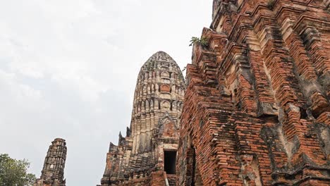 cinematic shot of the ruins of wat chaiwatthanaram